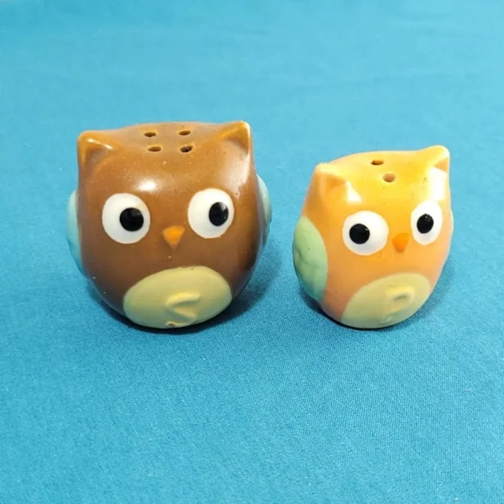 Vintage Mini Owl Salt and Pepper Shakers